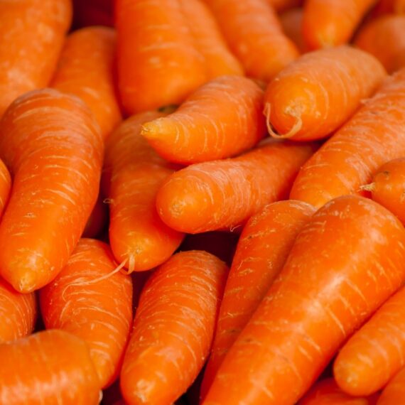Fresh Orange Carrots – Sold per Bag - Image 3